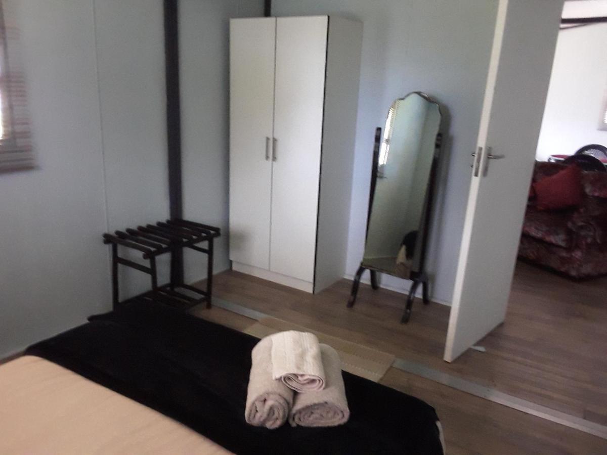 Nadine'S Self-Catering Accommodation Stormsrivier Esterno foto